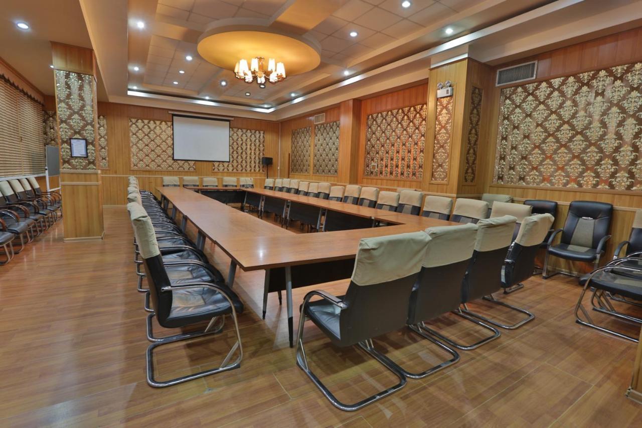 Asia Grand Hotel Duşanbe Dış mekan fotoğraf