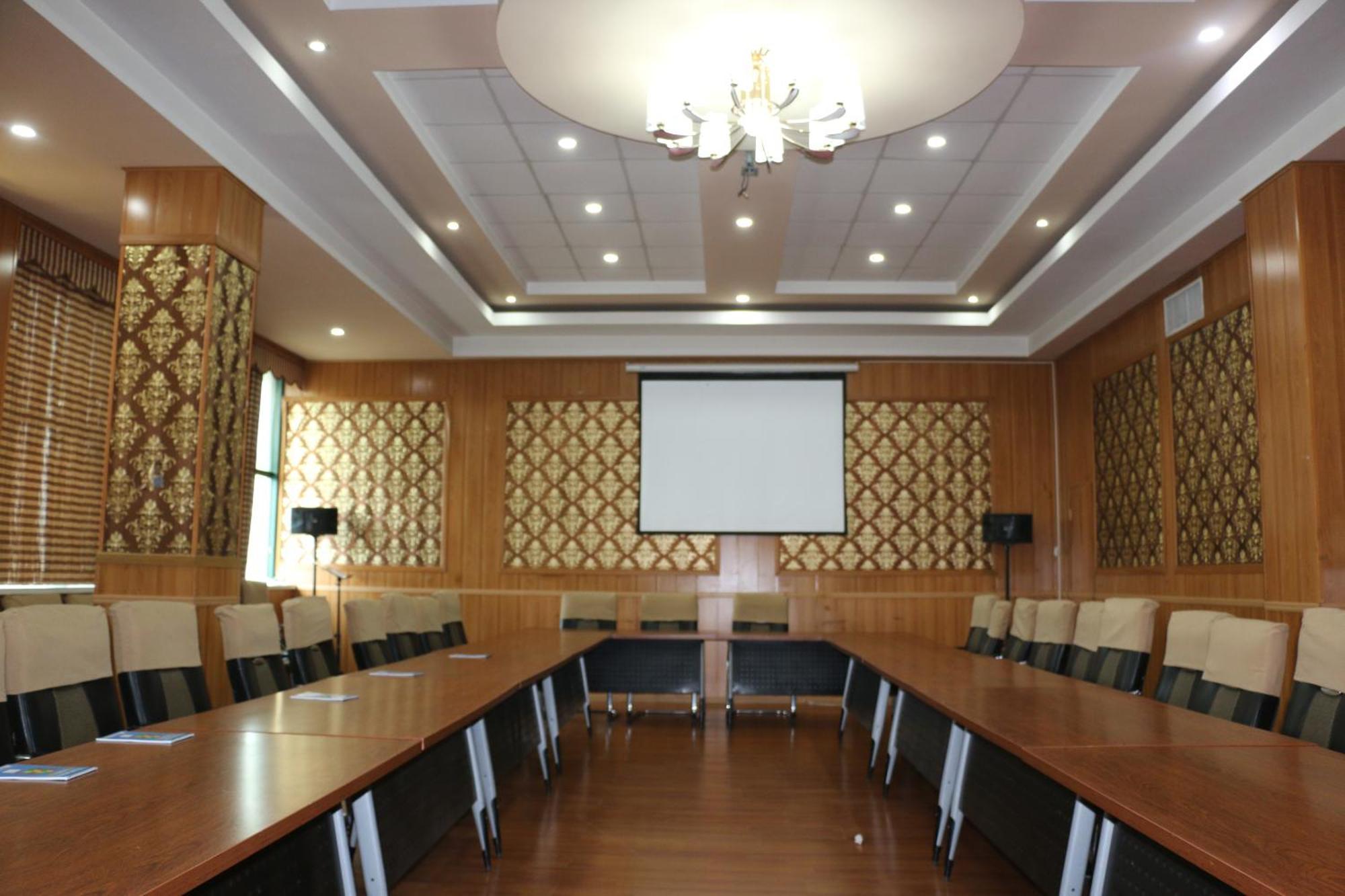 Asia Grand Hotel Duşanbe Dış mekan fotoğraf